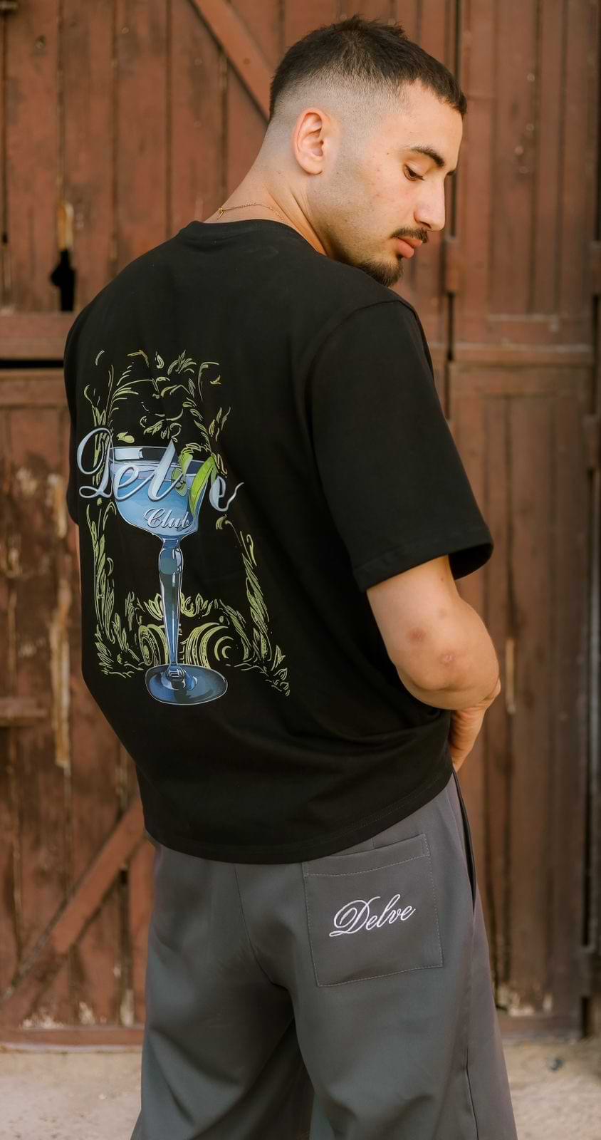 Delve club royale tee