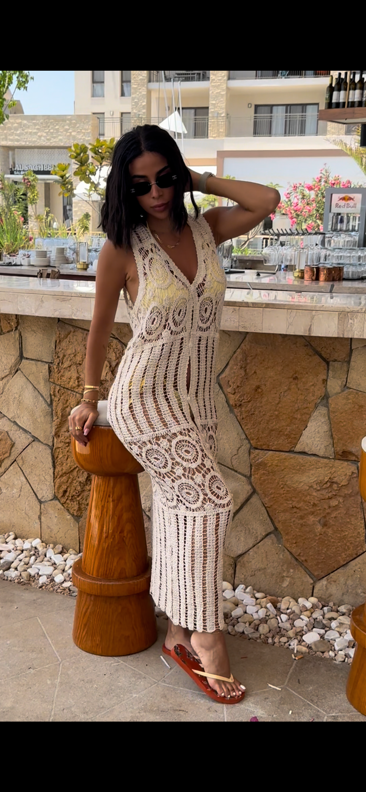 Chiclique cover up