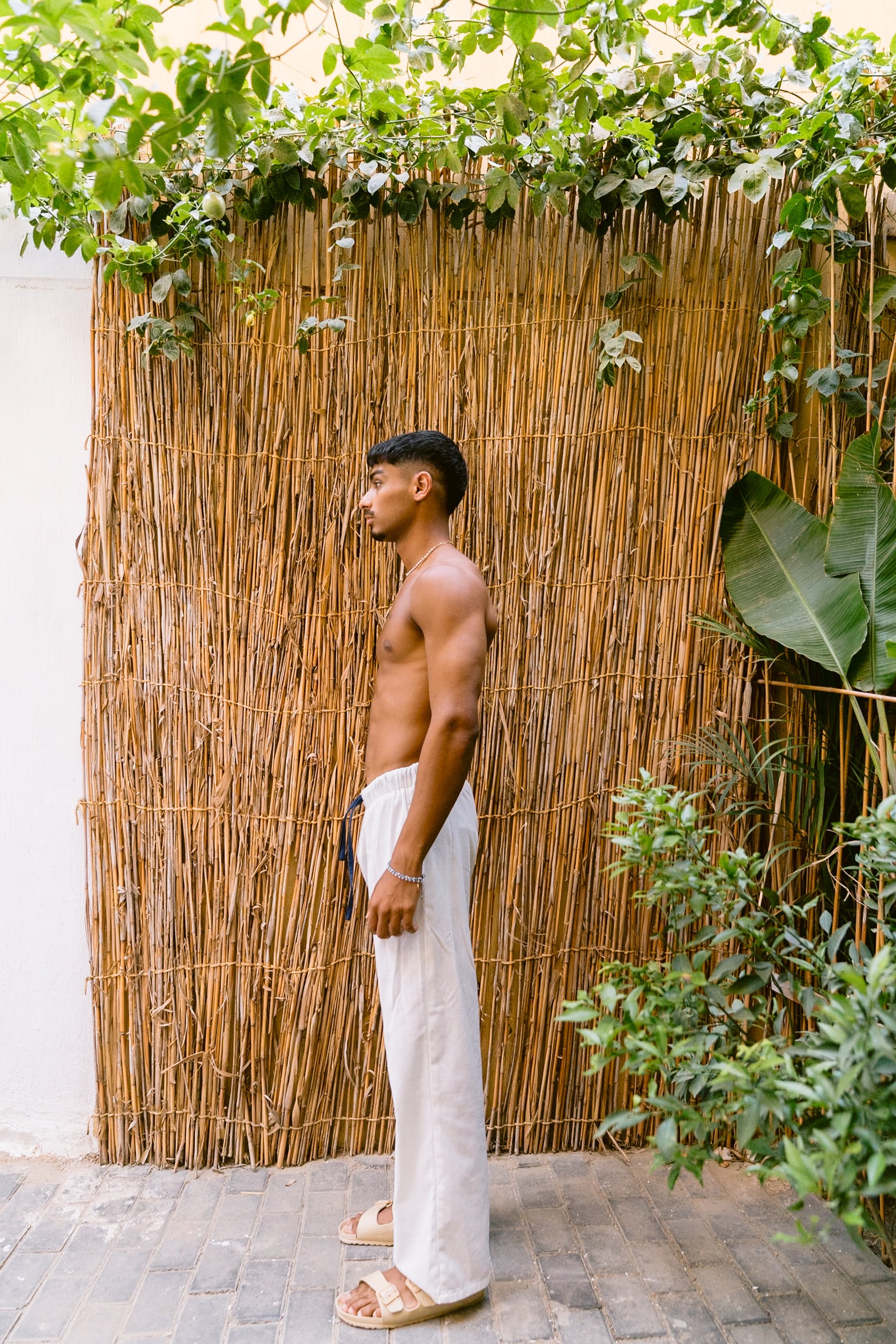White-navy linen pants