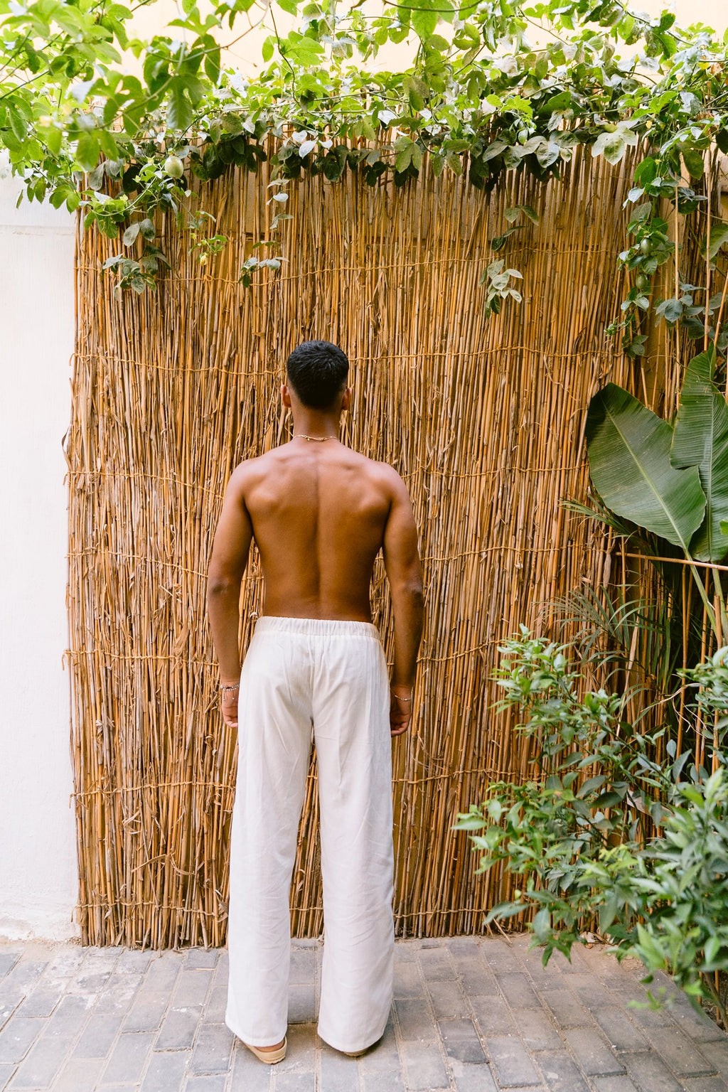White-navy linen pants