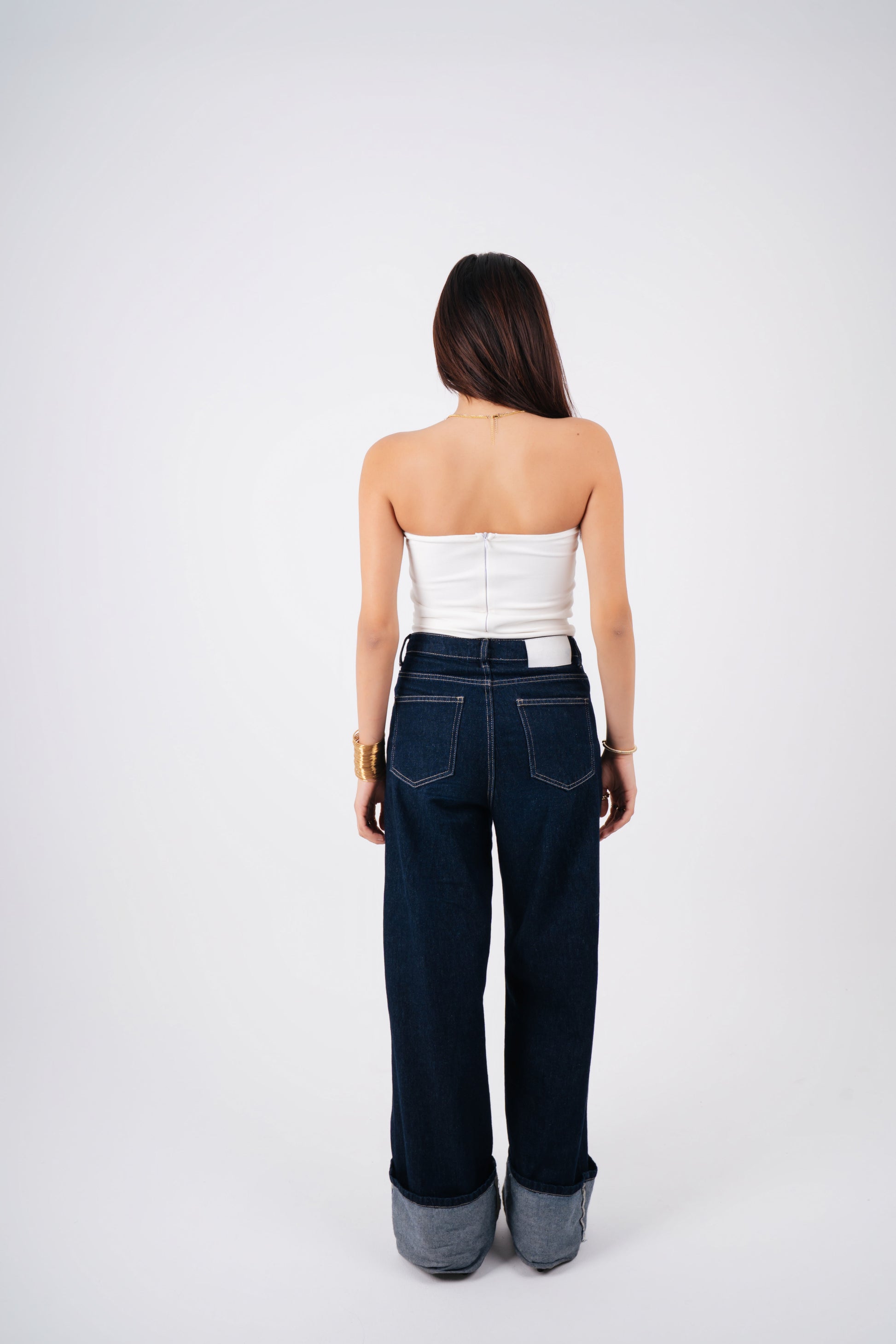 Louna white top